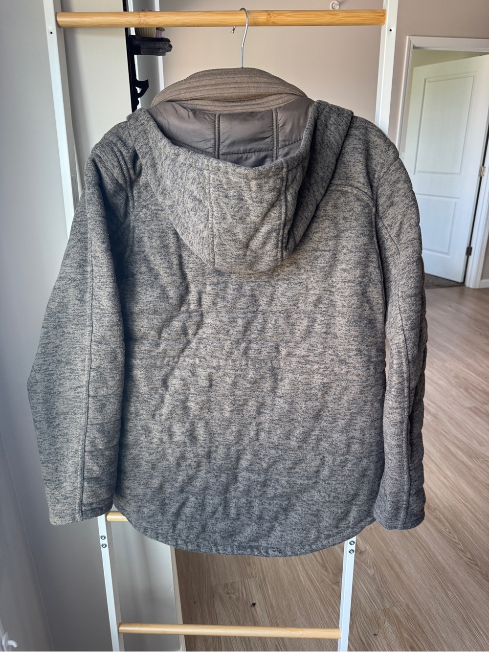 The North Face Women’s Hooded PrimaLoft Insulated Grey Green Parka Jacket Size L - Picture 8 of 8